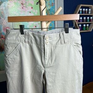 Women’s Abercrombie & Fitch Vintage Low Rise khakis flare leg size 10L